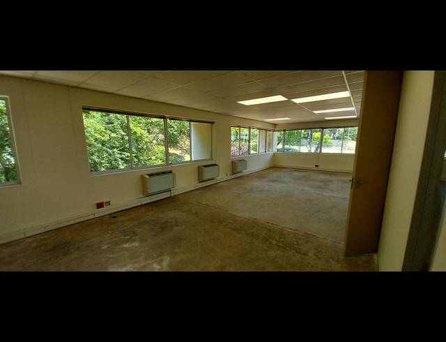 1,203M² OFFICE TO LET IN WOODMEAD